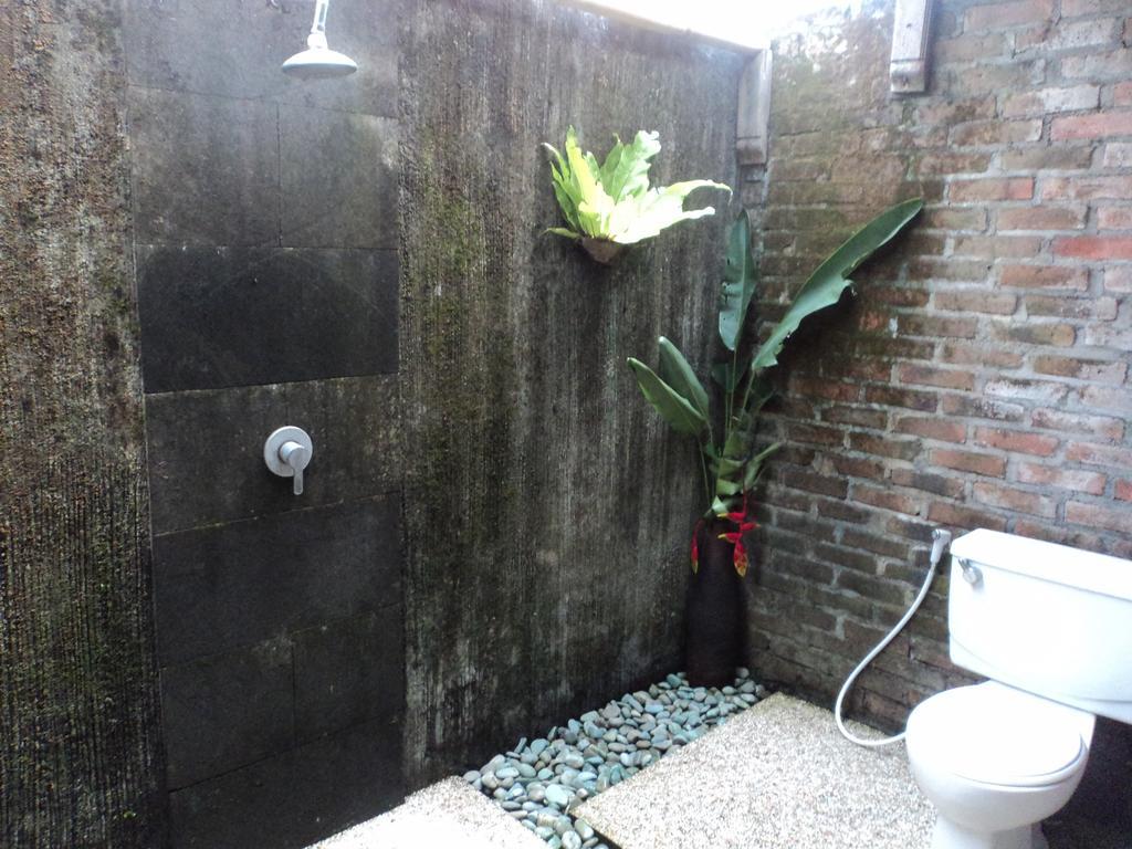 D'Tegale Homestay Cepaka Номер фото